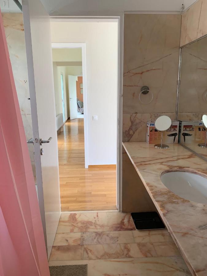Oasis Exclusive Apartment @ Athenian Riviera ภายนอก รูปภาพ
